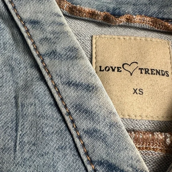 Sleeveless Denim Top with Tie Sides - Picture 2 of 2